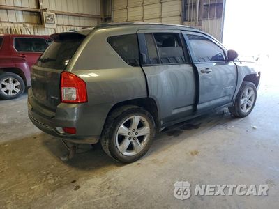 Trzecie zdjęcie samochodu z tyłu: 2012 JEEP COMPASS LIMITED VIN:1C4NJCCB7CD560001 - miniatura