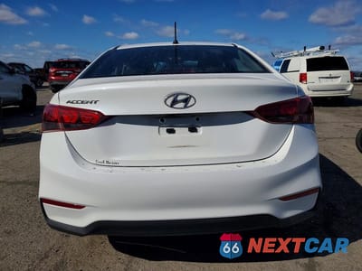 Zdjęcie 6 z 12 samochodu: 2021 HYUNDAI ACCENT SE VIN:3KPC24A63ME150408 - miniatura