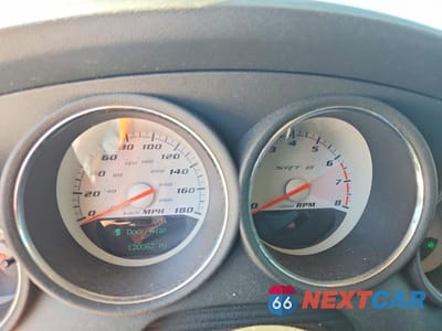 Zdjęcie 9 z 11 samochodu: 2008 DODGE CHARGER SRT-8 VIN:2B3LA73W28H271136 - miniatura