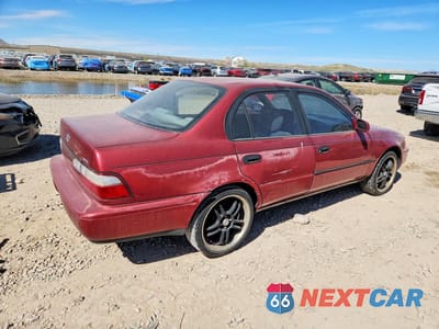 Trzecie zdjęcie samochodu z tyłu: 1997 TOYOTA COROLLA DX VIN:1NXBB02E5VZ608619 - miniatura