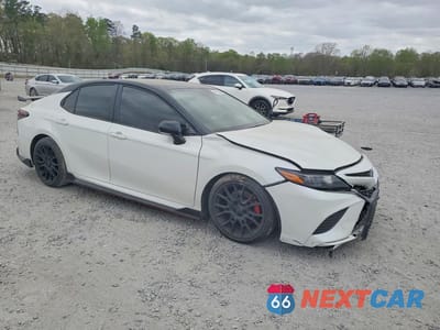 Czwarte zdjęcie samochodu z boku: 2021 TOYOTA CAMRY TRD VIN:4T1KZ1AK7MU058590 - miniatura