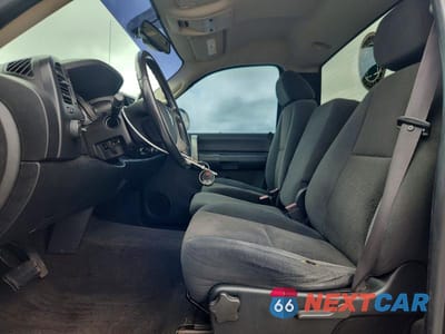 Zdjęcie 7 z 11 samochodu: 2007 CHEVROLET SILVERADO K1500 VIN:1GCEK14077E573510 - miniatura