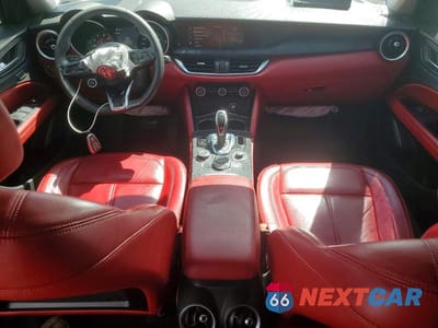 Zdjęcie 8 z 13 samochodu: 2020 ALFA ROMEO STELVIO VIN:ZASPAJAN6L7C75483 - miniatura