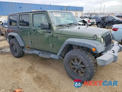 Czwarte zdjęcie samochodu z boku: 2008 JEEP WRANGLER UNLIMITED X VIN:1J4GA39128L614092 - miniatura