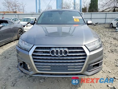 Piąte zdjęcie samochodu w środku: 2017 AUDI Q7 PREMIUM PLUS VIN:WA1LAAF77HD058772 - miniatura