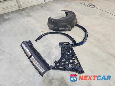 Zdjęcie 13 z 14 samochodu: 2025 BMW X6 M60I VIN:5UX43EX09S9Y95769 - miniatura