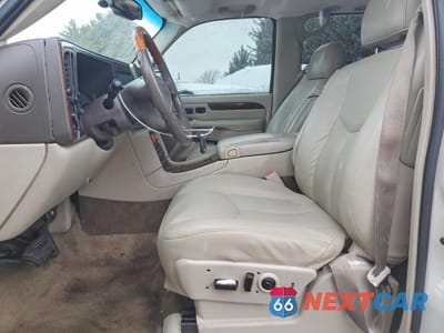 Zdjęcie 7 z 13 samochodu: 2003 CADILLAC ESCALADE ESV VIN:3GYFK66N73G298437 - miniatura