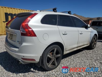 Trzecie zdjęcie samochodu z tyłu: 2015 VOLVO XC60 T6 R-DESIGN PLATINUM VIN:YV4902RS4F2734111 - miniatura