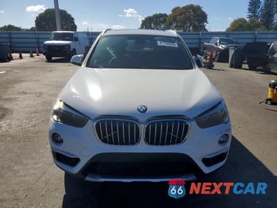 Piąte zdjęcie samochodu w środku: 2018 BMW X1 SDRIVE28I XLINE VIN:WBXHU7C3XJ3F04390 - miniatura
