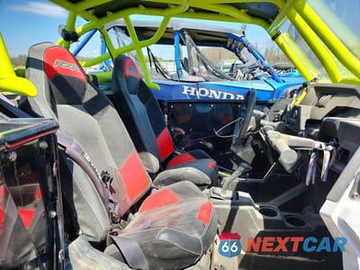 Piąte zdjęcie samochodu w środku: 2017 POLARIS RZR UTILITY VEHICLE VIN:3NSVDE998HF787039 - miniatura