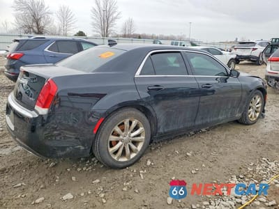 Trzecie zdjęcie samochodu z tyłu: 2017 CHRYSLER 300 LIMITED VIN:2C3CCARG7HH506835 - miniatura