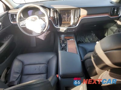 Zdjęcie 8 z 11 samochodu: 2023 VOLVO S60 PLUS VIN:7JRL12FL3PG244655 - miniatura