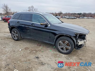 Czwarte zdjęcie samochodu z boku: 2020 MERCEDES-BENZ GLC 300 4MATIC VIN:W1N0G8EB4LF838384 - miniatura