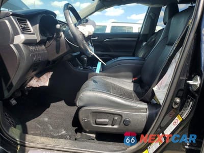 Zdjęcie 7 z 13 samochodu: 2018 TOYOTA HIGHLANDER LIMITED VIN:5TDDZRFH7JS843345 - miniatura