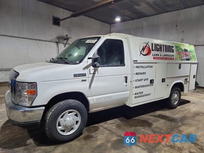 2018 FORD ECONOLINE E350 SUPER DUTY CUTAWAY VAN 1FDWE3F63JDC30307 - główne zdjęcie licytacji z USA - miniatura