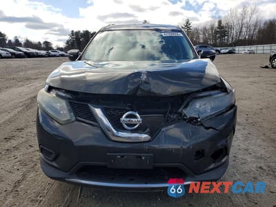 Piąte zdjęcie samochodu w środku: 2015 NISSAN ROGUE S VIN:5N1AT2MT3FC808101 - miniatura