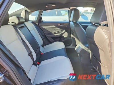 Zdjęcie 10 z 11 samochodu: 2019 VOLKSWAGEN JETTA S VIN:3VWC57BU1KM240467 - miniatura