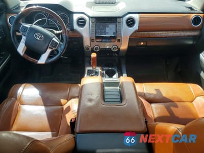 Zdjęcie 8 z 12 samochodu: 2017 TOYOTA TUNDRA 1794 EDITION VIN:5TFAW5F11HX591541 - miniatura