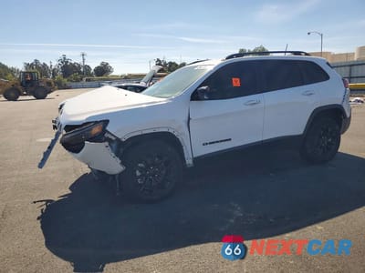 2023 JEEP CHEROKEE ALTITUDE LUX 1C4PJMMB2PD113689 - główne zdjęcie licytacji z USA - miniatura