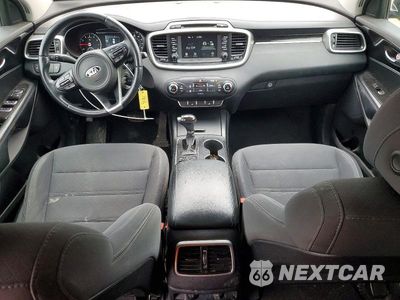 Zdjęcie 8 z 12 samochodu: 2017 KIA SORENTO VIN:5XYPGDA37HG321761 - miniatura
