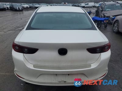 Zdjęcie 6 z 11 samochodu: 2022 MAZDA 3 VIN:3MZBPAAL0NM307236 - miniatura