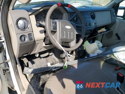 Zdjęcie 8 z 12 samochodu: 2008 FORD F450 SUPER DUTY VIN:1FDXF46R28EC89189 - miniatura