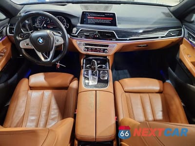Zdjęcie 8 z 13 samochodu: 2018 BMW 750 XI VIN:WBA7F2C58JG424130 - miniatura