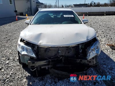 Piąte zdjęcie samochodu w środku: 2014 TOYOTA CAMRY LE VIN:4T1BF1FK9EU780209 - miniatura