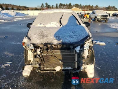 Piąte zdjęcie samochodu w środku: 2015 TOYOTA PRIUS TWO VIN:JTDKN3DUXF0398903 - miniatura