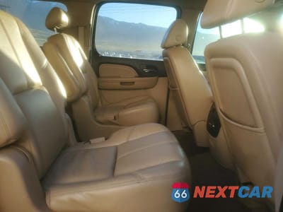 Zdjęcie 11 z 13 samochodu: 2008 GMC YUKON XL DENALI VIN:1GKFK66838J208095 - miniatura