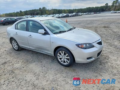 Czwarte zdjęcie samochodu z boku: 2007 MAZDA 3 I VIN:JM1BK12F171620113 - miniatura