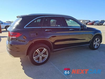 Trzecie zdjęcie samochodu z tyłu: 2021 MERCEDES-BENZ GLC 300 VIN:W1N0G8DB6MF868781 - miniatura