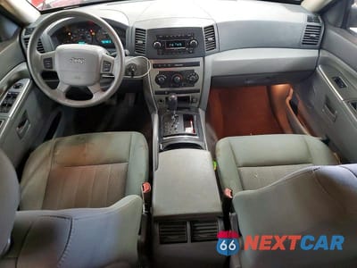 Zdjęcie 8 z 13 samochodu: 2006 JEEP GRAND CHEROKEE LAREDO VIN:1J4GR48KX6C311776 - miniatura