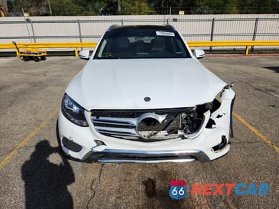 Piąte zdjęcie samochodu w środku: 2018 MERCEDES-BENZ GLC 300 VIN:WDC0G4JB3JV073588 - miniatura