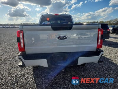 Zdjęcie 6 z 12 samochodu: 2025 FORD F350 VIN:1FT8W3BTXSED42944 - miniatura