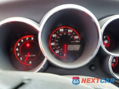 Zdjęcie 9 z 11 samochodu: 2006 PONTIAC VIBE VIN:5Y2SL65886Z425536 - miniatura