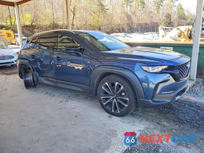 Czwarte zdjęcie samochodu z boku: 2025 MAZDA CX-50 PREMIUM PLUS VIN:7MMVABEMXSN369660 - miniatura