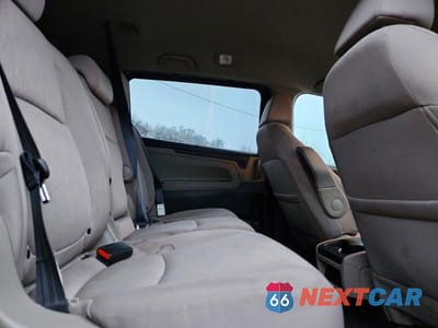 Zdjęcie 11 z 14 samochodu: 2020 HONDA ODYSSEY EX VIN:5FNRL6H59LB054937 - miniatura