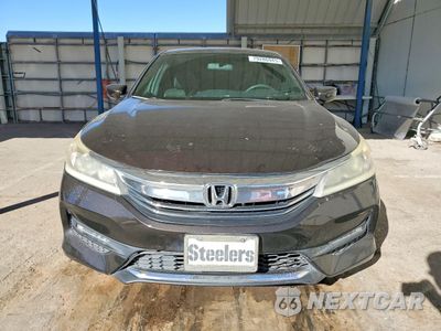 Piąte zdjęcie samochodu w środku: 2017 HONDA ACCORD SPORT VIN:1HGCR2F56HA244261 - miniatura