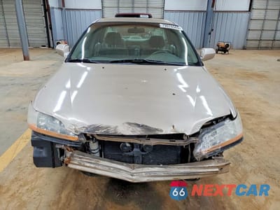 Piąte zdjęcie samochodu w środku: 2000 HONDA ACCORD SE VIN:1HGCG5676YA100024 - miniatura