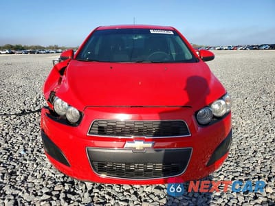 Piąte zdjęcie samochodu w środku: 2014 CHEVROLET SONIC LT VIN:1G1JC6SB0E4235035 - miniatura