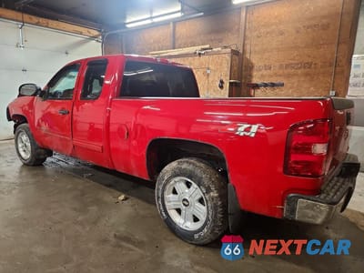 Drugie zdjęcie samochodu z przodu: 2013 CHEVROLET SILVERADO K1500 LT VIN:1GCRKSE79DZ145266 - miniatura