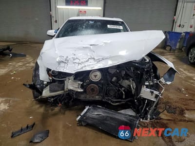 Piąte zdjęcie samochodu w środku: 2016 AUDI S4 PRESTIGE VIN:WAUKGAFL8GA006335 - miniatura