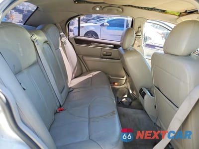 Zdjęcie 11 z 14 samochodu: 2009 LINCOLN TOWN CAR SIGNATURE LIMITED VIN:2LNHM82V89X629384 - miniatura