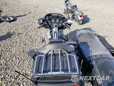 Zdjęcie 6 z 9 samochodu: 2013 HARLEY-DAVIDSON FLHTK ELECTRA GLIDE ULTRA LIMITED VIN:1HD1KEM16DB631147 - miniatura