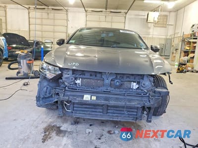 Piąte zdjęcie samochodu w środku: 2019 VOLKSWAGEN JETTA S VIN:3VWC57BU3KM080124 - miniatura