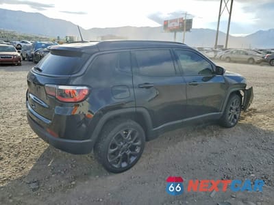 Trzecie zdjęcie samochodu z tyłu: 2020 JEEP COMPASS LIMITED VIN:3C4NJDCB5LT208910 - miniatura