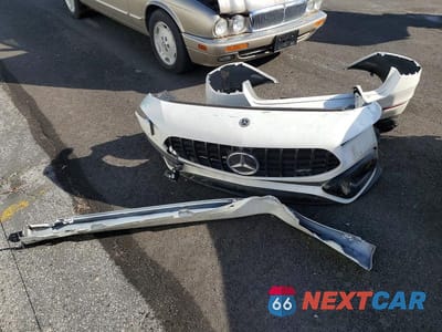 Zdjęcie 12 z 12 samochodu: 2022 MERCEDES-BENZ CLA 45 AMG VIN:W1K5J5DB3NN267399 - miniatura