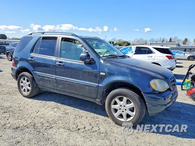 Czwarte zdjęcie samochodu z boku: 2001 MERCEDES-BENZ ML 430 VIN:4JGAB72E91A230076 - miniatura