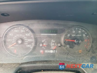 Zdjęcie 9 z 11 samochodu: 2009 FORD CROWN VICTORIA POLICE INTERCEPTOR VIN:2FAHP71V89X126113 - miniatura